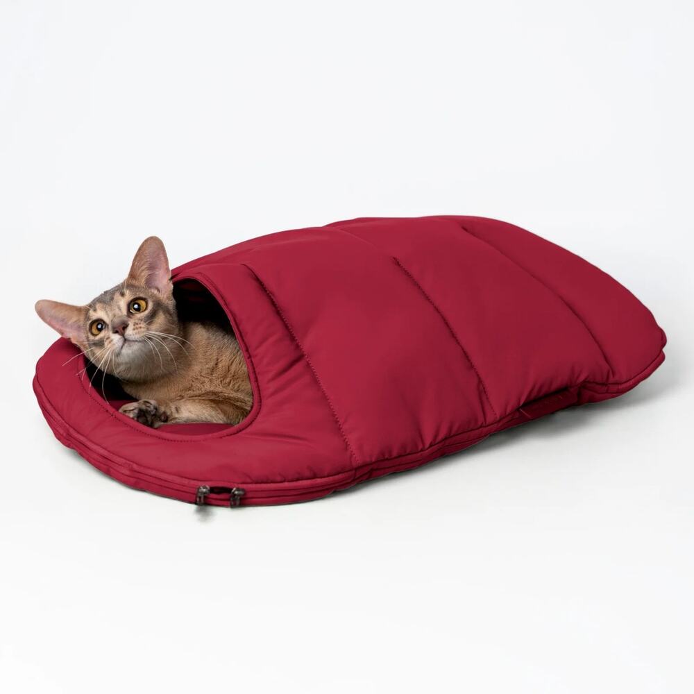 NIB BuddyArmor Sense-Security Dog/Cat Sleeping Bag Burgundy Medium